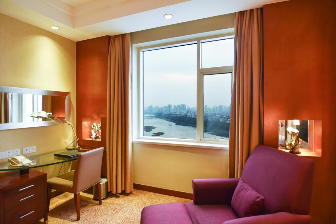 Guangxi Wharton International Hotel Наньнин Экстерьер фото