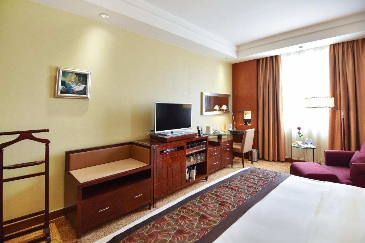 Guangxi Wharton International Hotel Наньнин Экстерьер фото